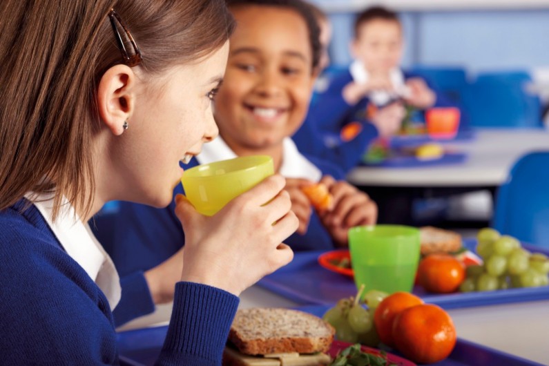 Okul Çağında Obeziteye Karşı Beslenme?
